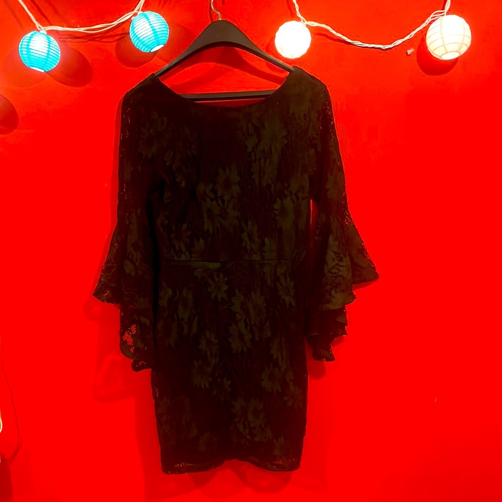 Lulus black lace dress